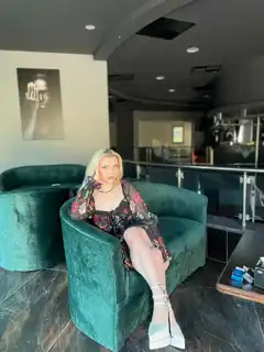 Juliette escort in Paris