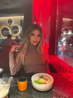 Kornelia escort in Paris