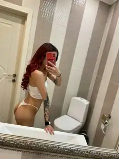 Adele escort in Paris