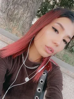 Adele escort in Paris